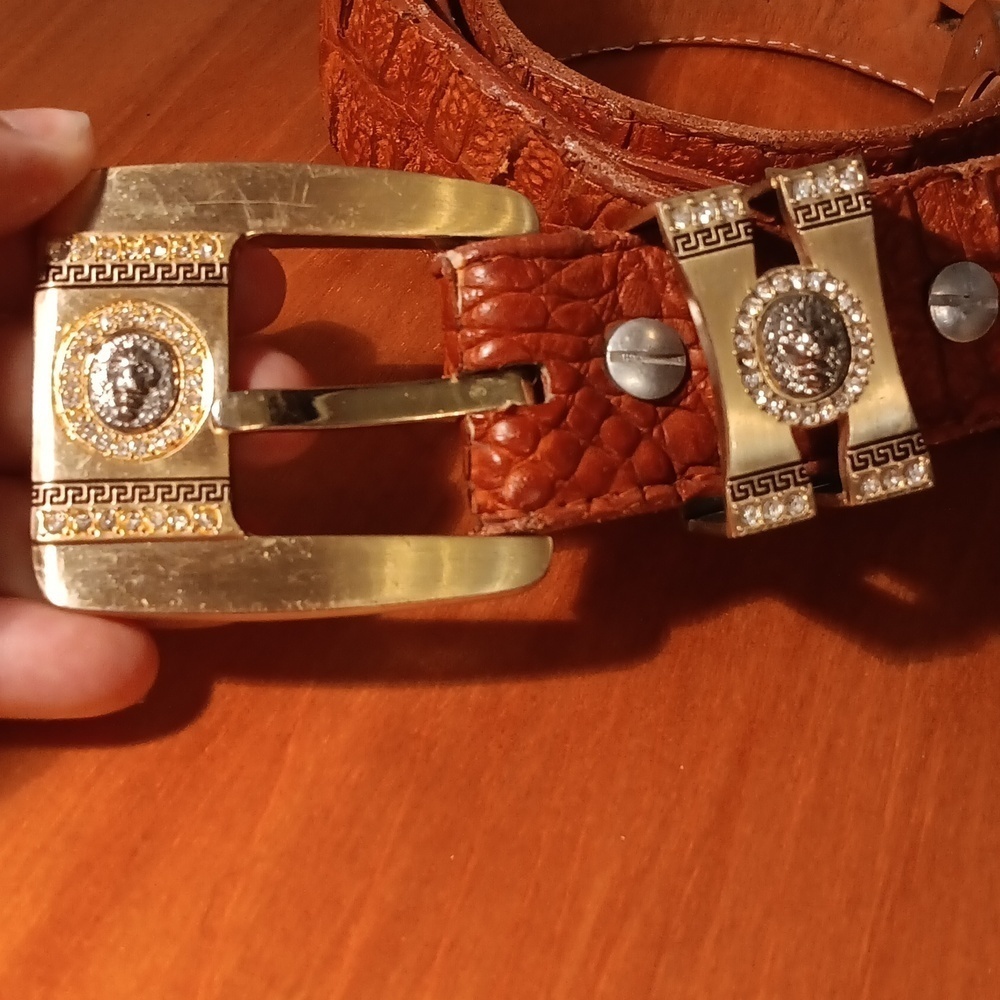 Brown Leather Belt with Gold Lion Buckle Size 36 - Picture 3 of 12
